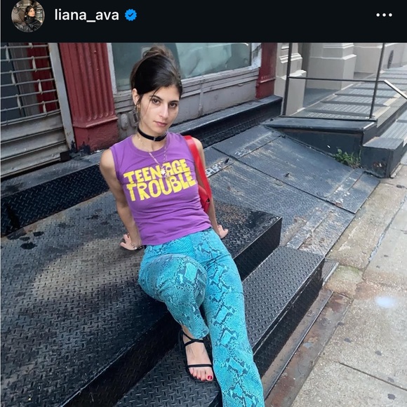 Authentic vintage Dsquared2 Y2K purple teenage trouble tank top - Picture 10 of 10